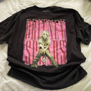 Britney Spears oversized tee